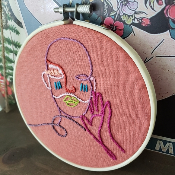 5" Line Art Handmade Embroidery - Picture 5 of 7